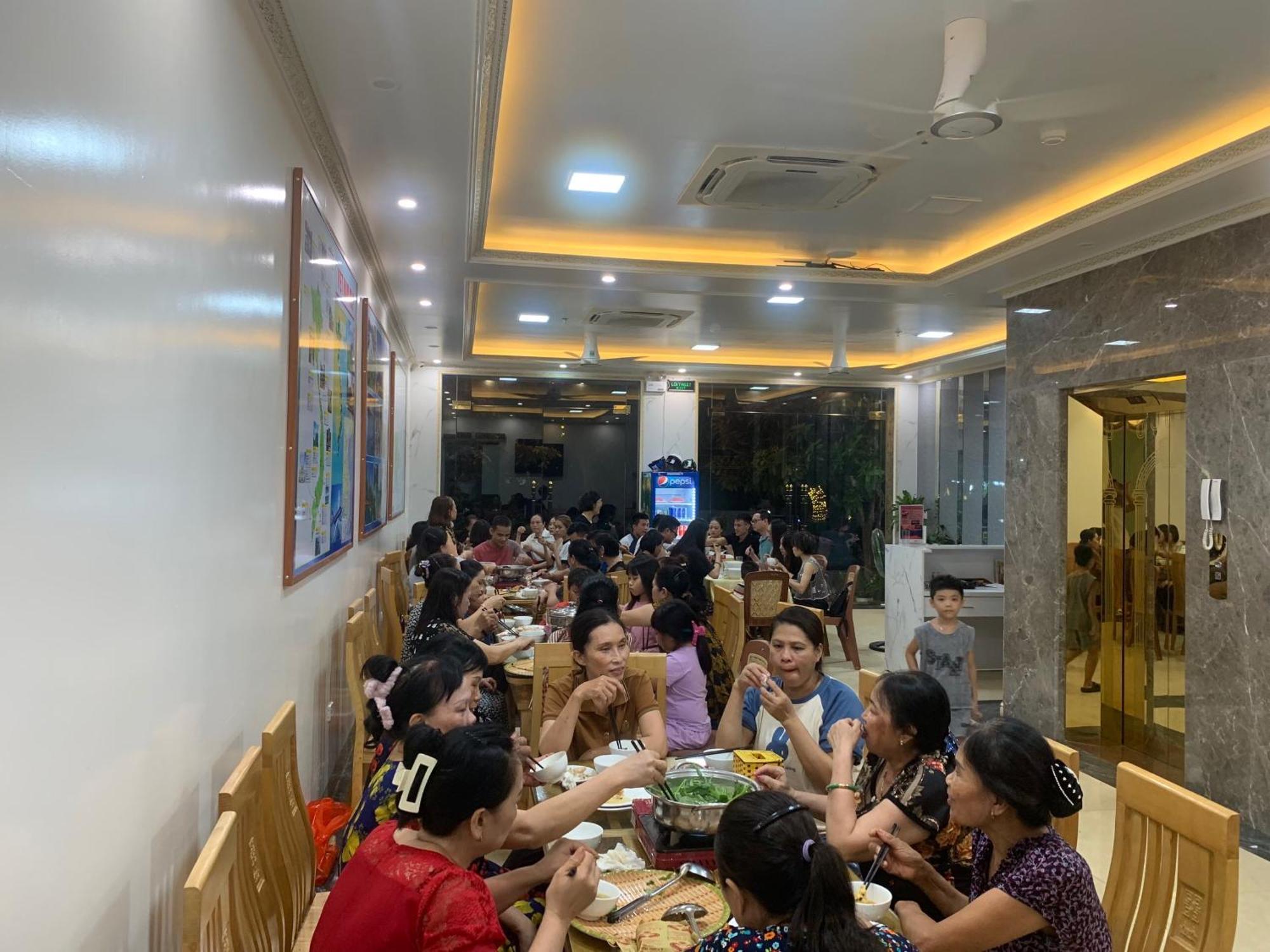 Tung Quang Hotel Dong Khe Sau Eksteriør bilde