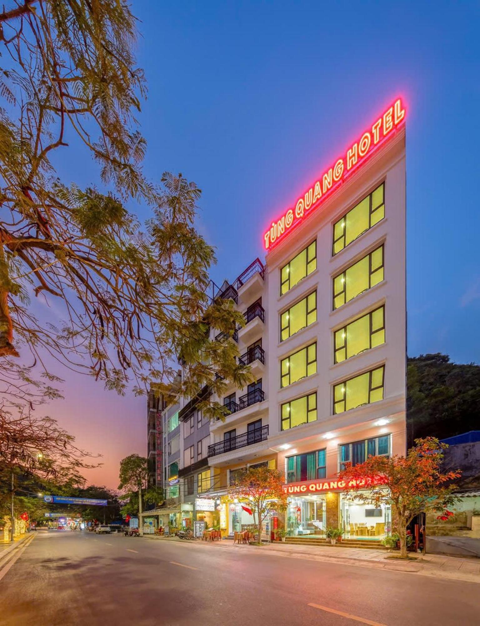 Tung Quang Hotel Dong Khe Sau Eksteriør bilde
