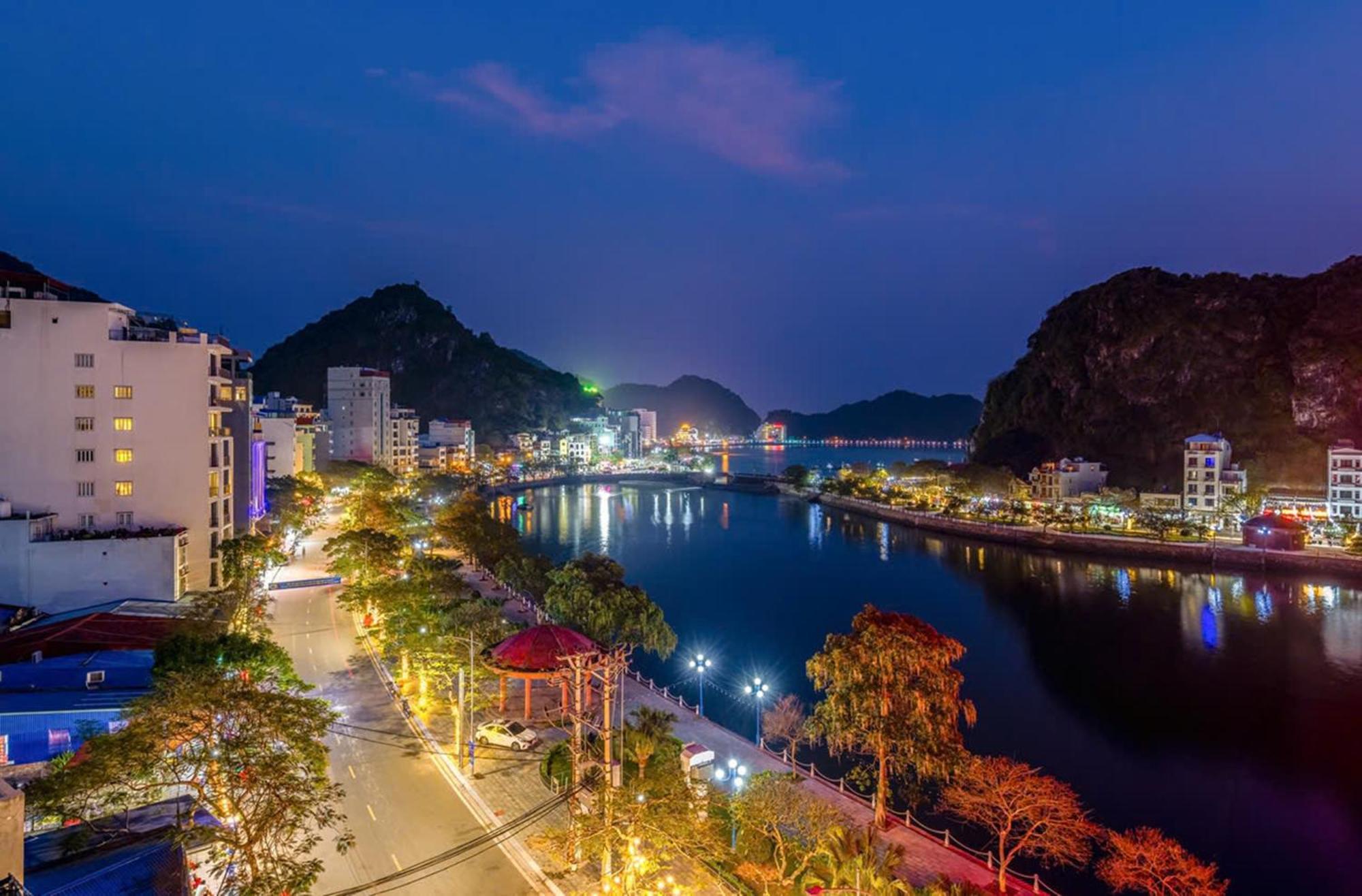 Tung Quang Hotel Dong Khe Sau Eksteriør bilde